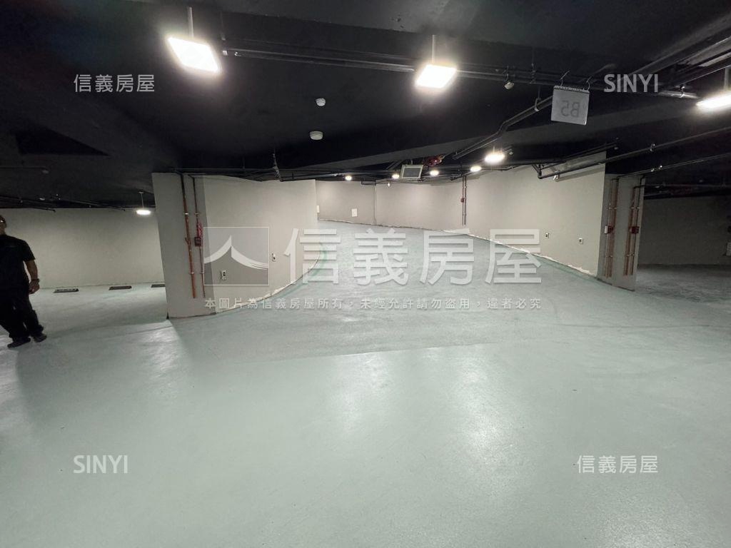 民生臻愛三房平車房屋室內格局與周邊環境
