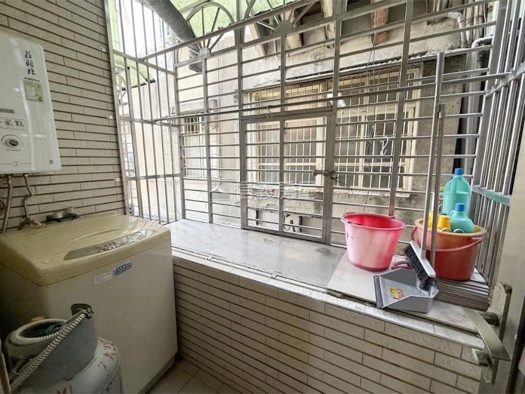 中港路美宅三樓房屋室內格局與周邊環境
