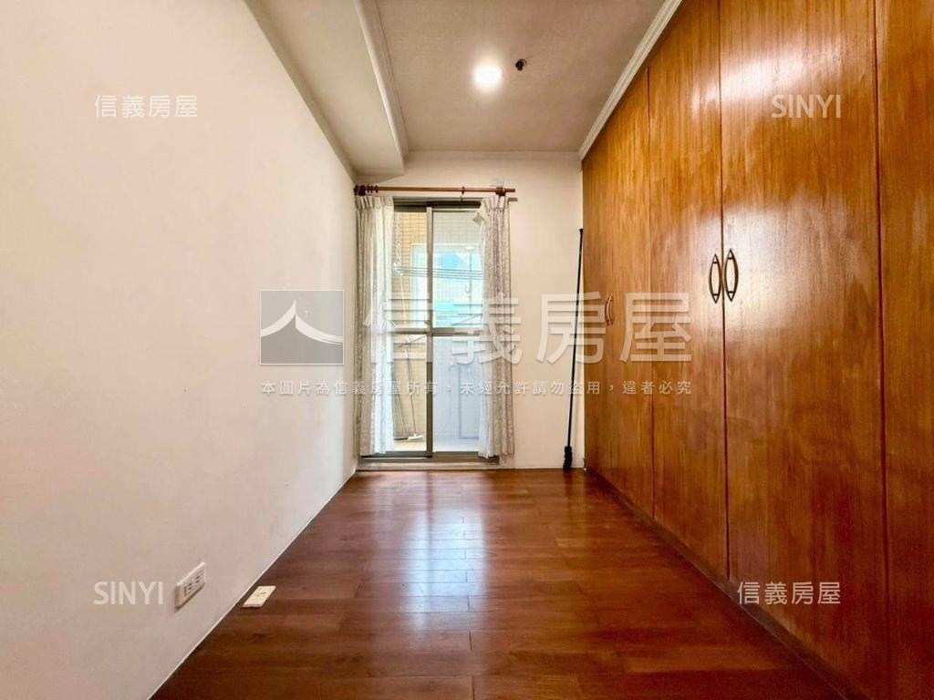 成大採光溫馨三房車位房屋室內格局與周邊環境