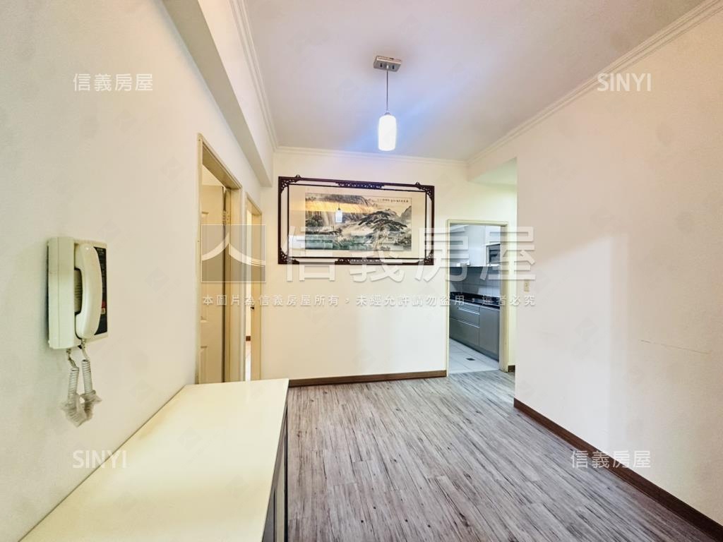 摩登歐洲大三房平面車位房屋室內格局與周邊環境