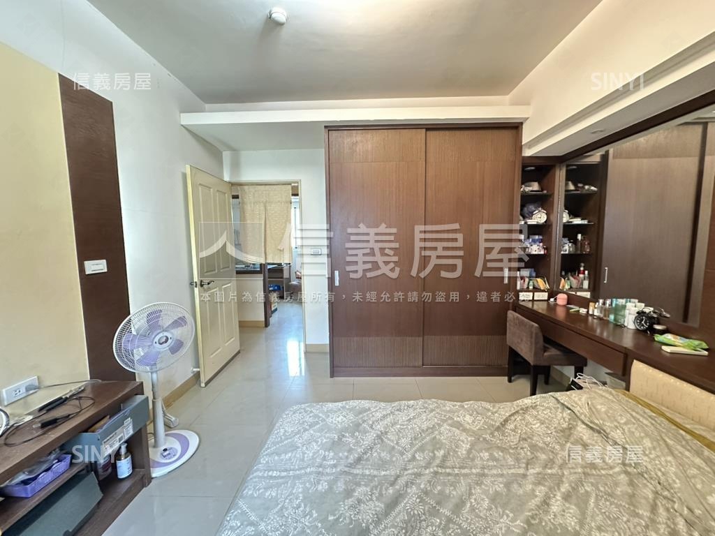 文山高樓亮三房平車房屋室內格局與周邊環境