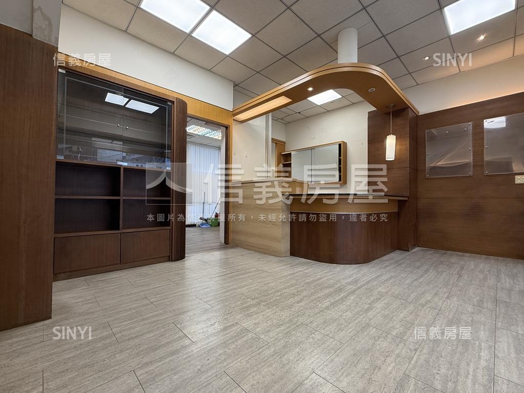 大面寬前後採光金店面房屋室內格局與周邊環境