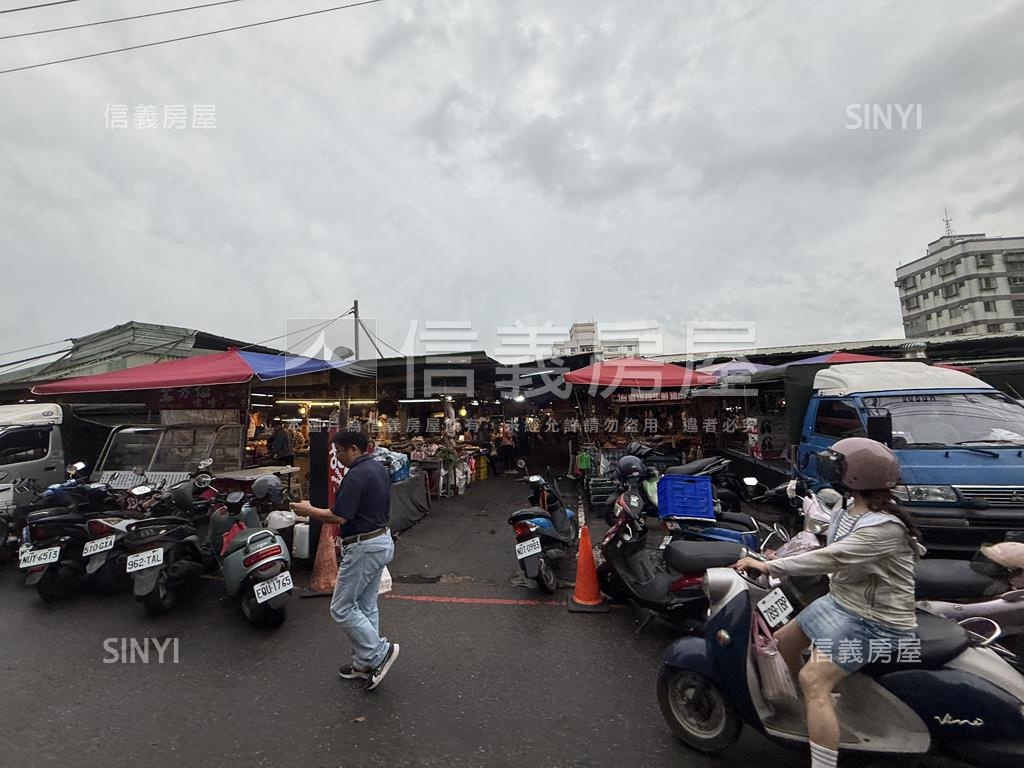 大面寬前後採光金店面房屋室內格局與周邊環境