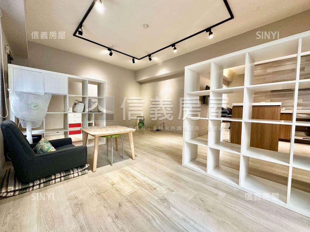 漂亮！西屯二房車位房屋室內格局與周邊環境