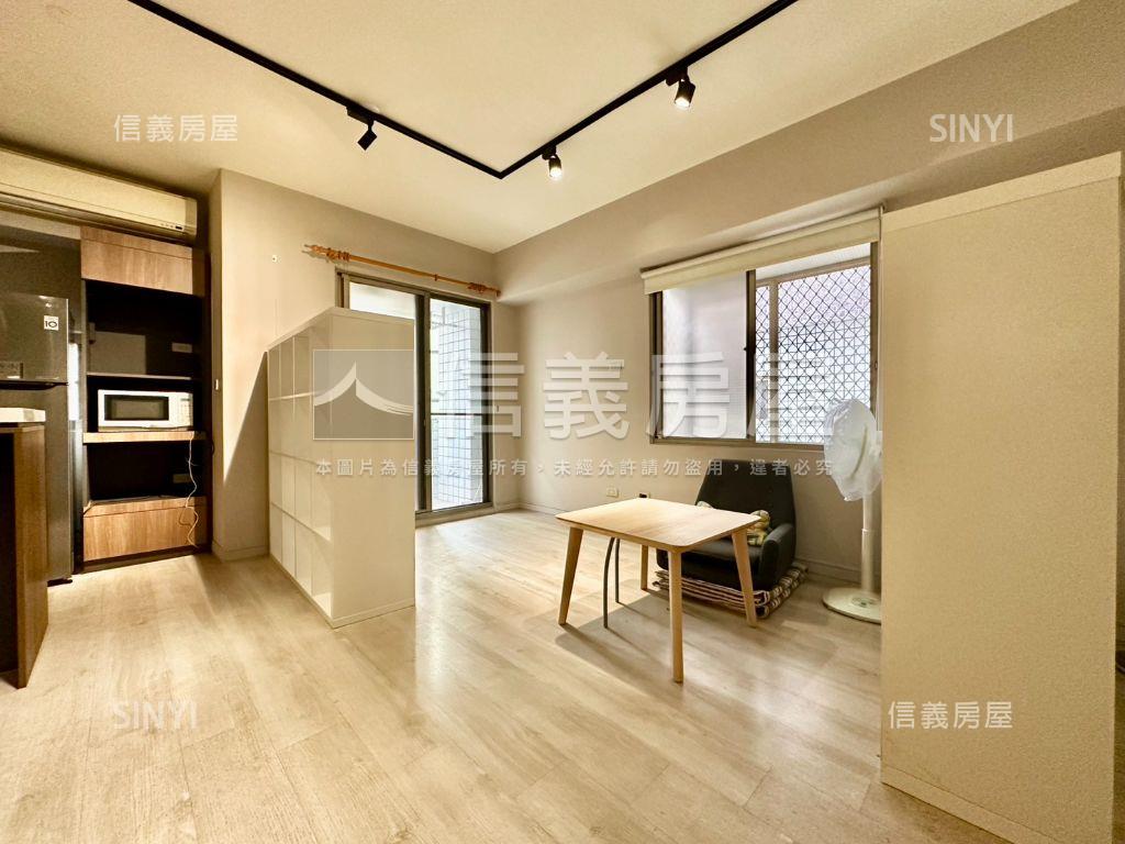 漂亮！西屯二房車位房屋室內格局與周邊環境