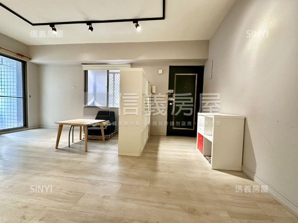 漂亮！西屯二房車位房屋室內格局與周邊環境