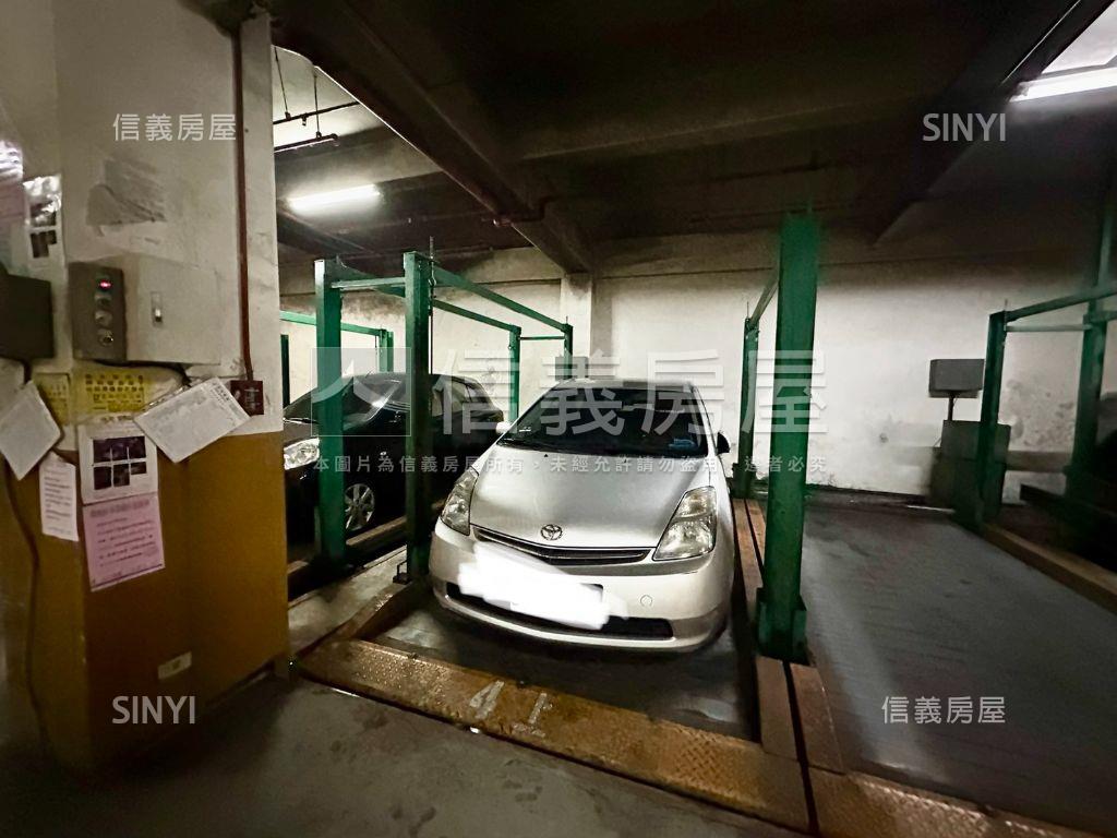 漂亮！西屯二房車位房屋室內格局與周邊環境