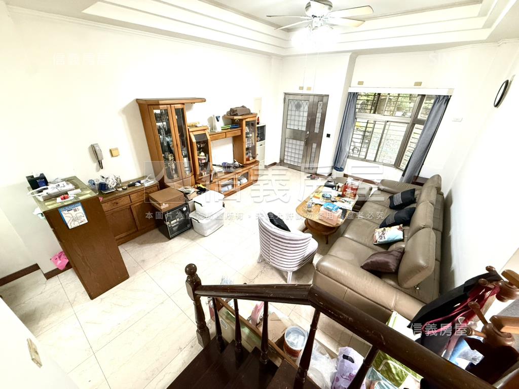 城龍花園⭐車庫別墅⭐房屋室內格局與周邊環境