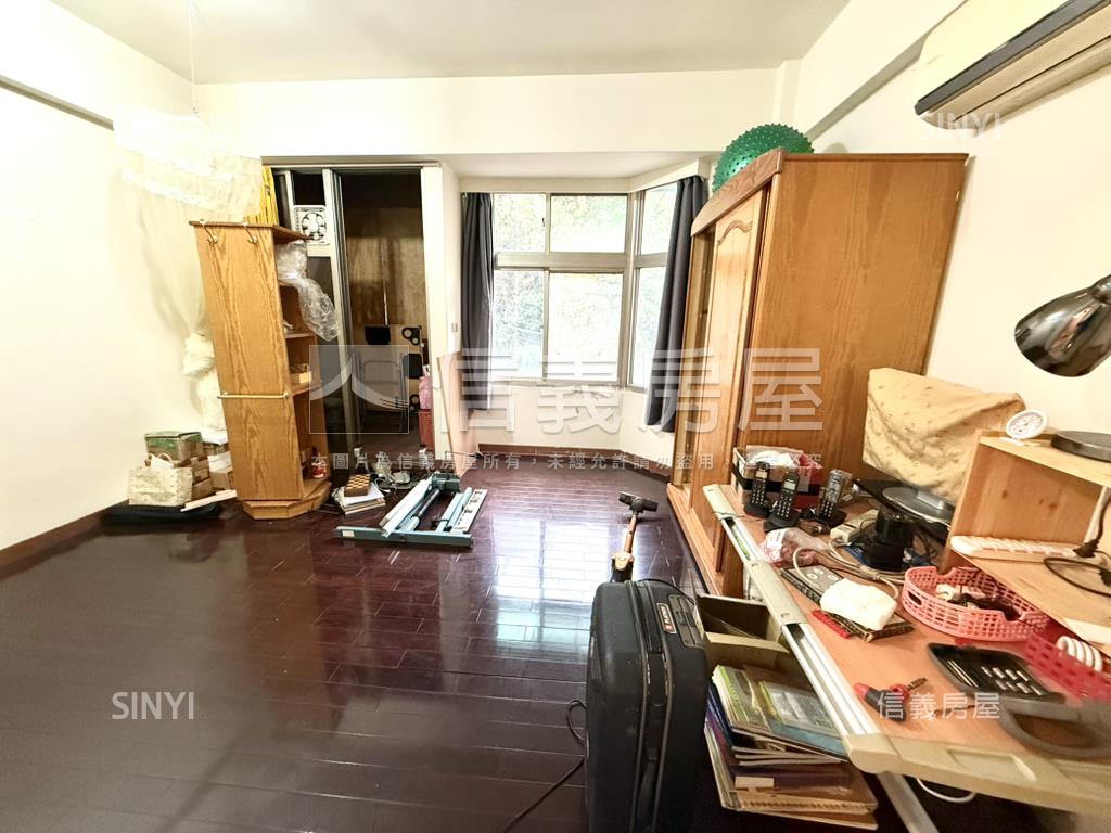 城龍花園⭐車庫別墅⭐房屋室內格局與周邊環境