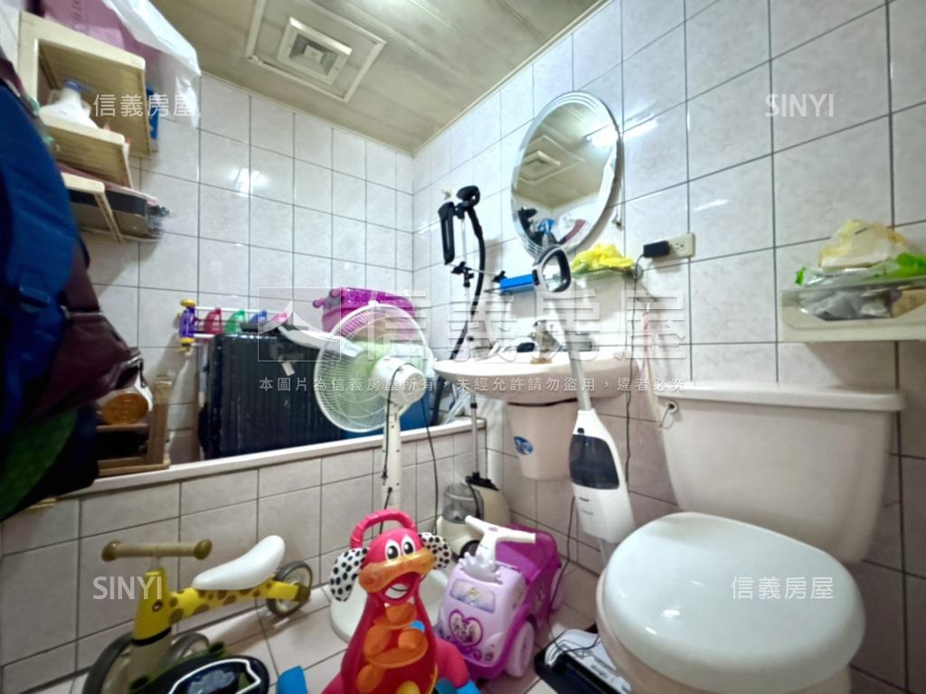 高工商圈綠園道大三房房屋室內格局與周邊環境