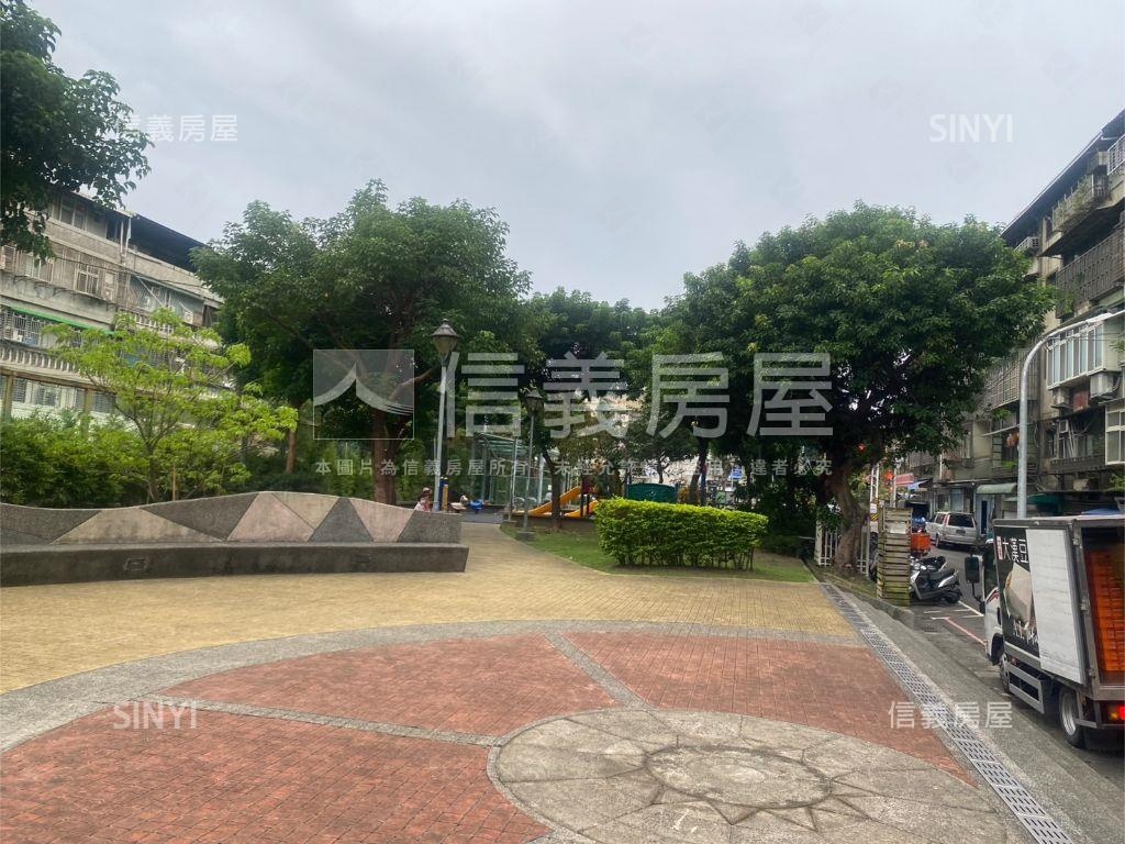 公園捷運中和站自用兼收租房屋室內格局與周邊環境