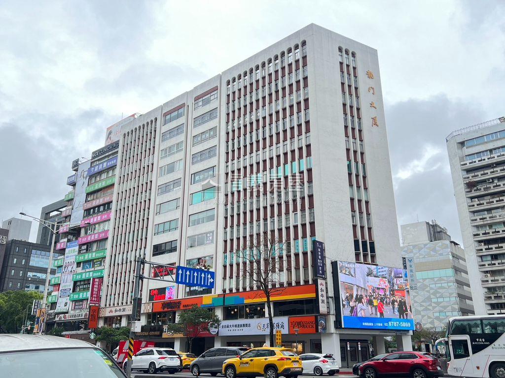 東區頂好金店面房屋室內格局與周邊環境