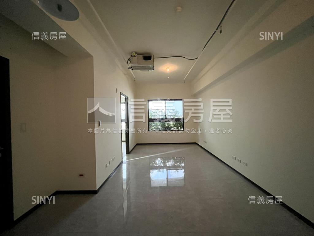 大通大美１７Ｆ兩房平車房屋室內格局與周邊環境