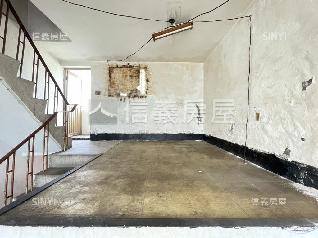 瑞隆三面採光正３樓正街透房屋室內格局與周邊環境