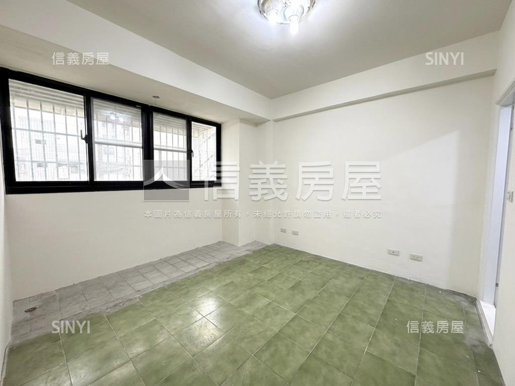 大里低總價三房房屋室內格局與周邊環境