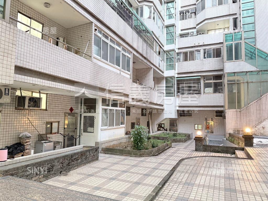 松天下三房機上車位房屋室內格局與周邊環境