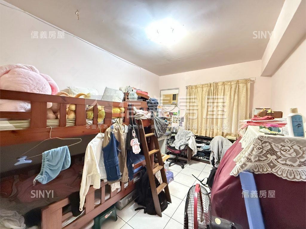 松天下三房機上車位房屋室內格局與周邊環境