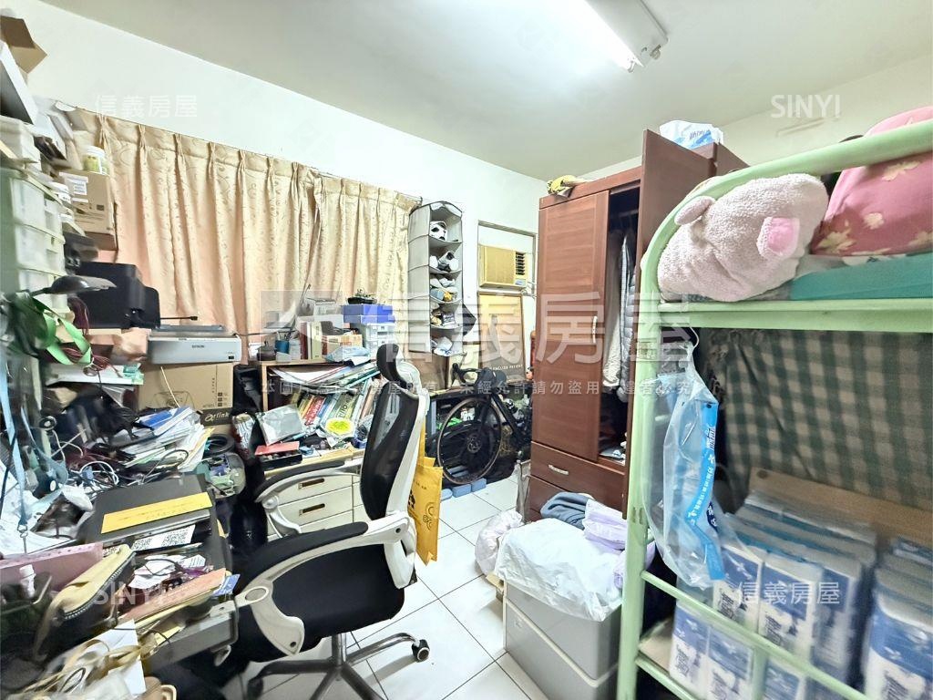 松天下三房機上車位房屋室內格局與周邊環境