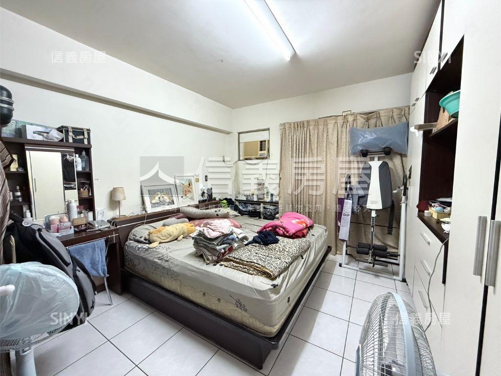 松天下三房機上車位房屋室內格局與周邊環境