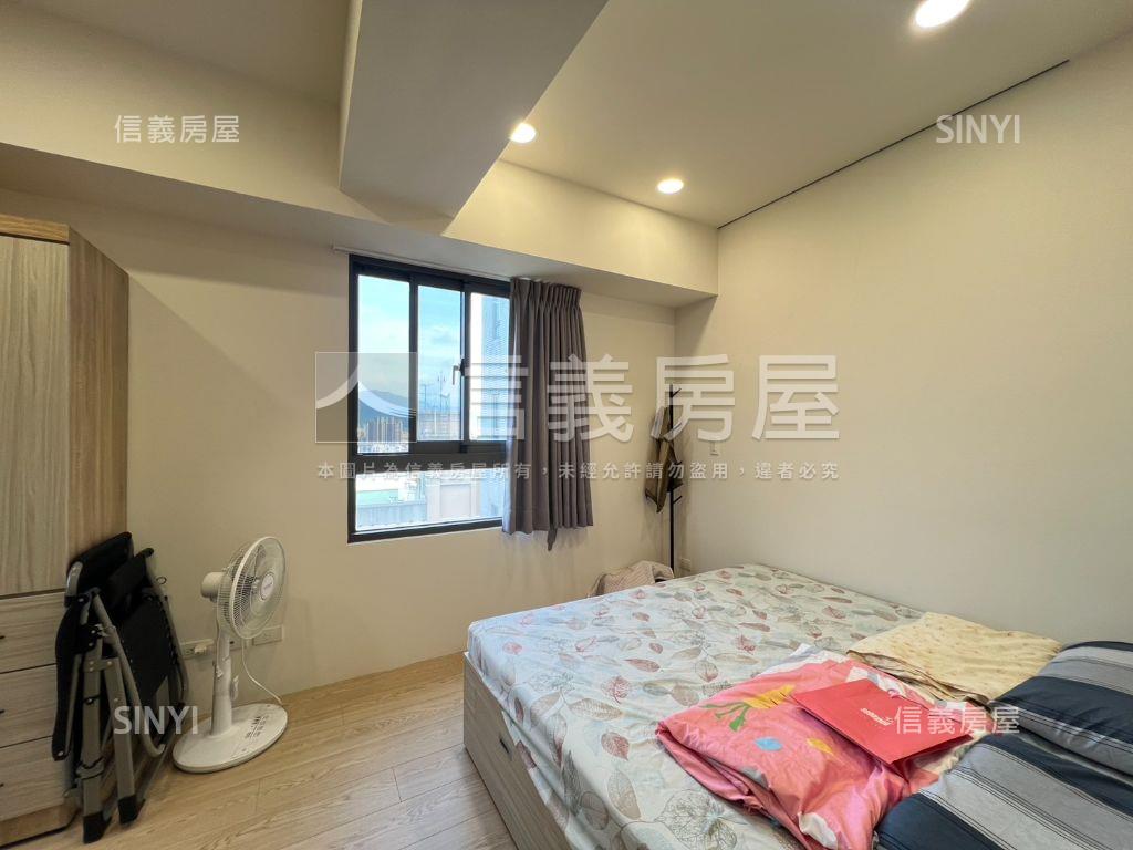 專任新業自由居高樓雙平車房屋室內格局與周邊環境