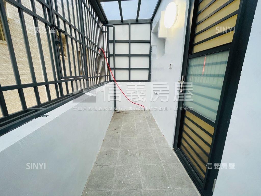 近鳳翔７７期質感美透房屋室內格局與周邊環境