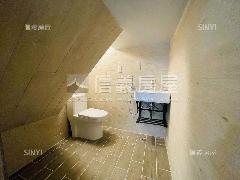近鳳翔７７期質感美透房屋室內格局與周邊環境