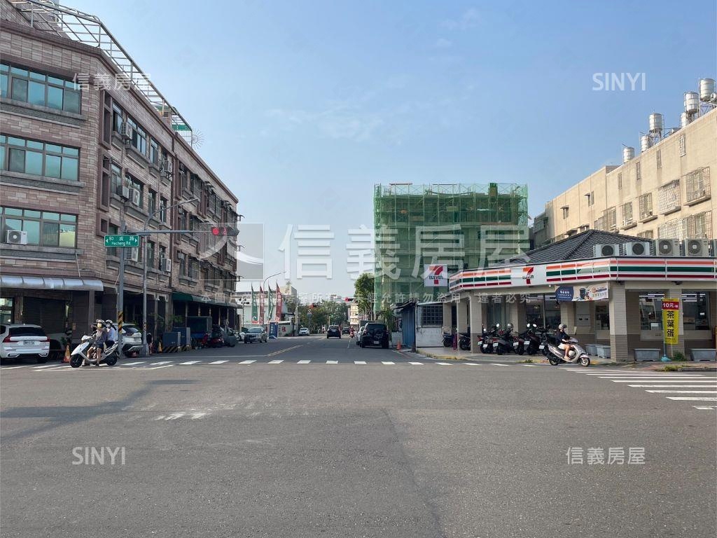 近鳳翔７７期質感美透房屋室內格局與周邊環境