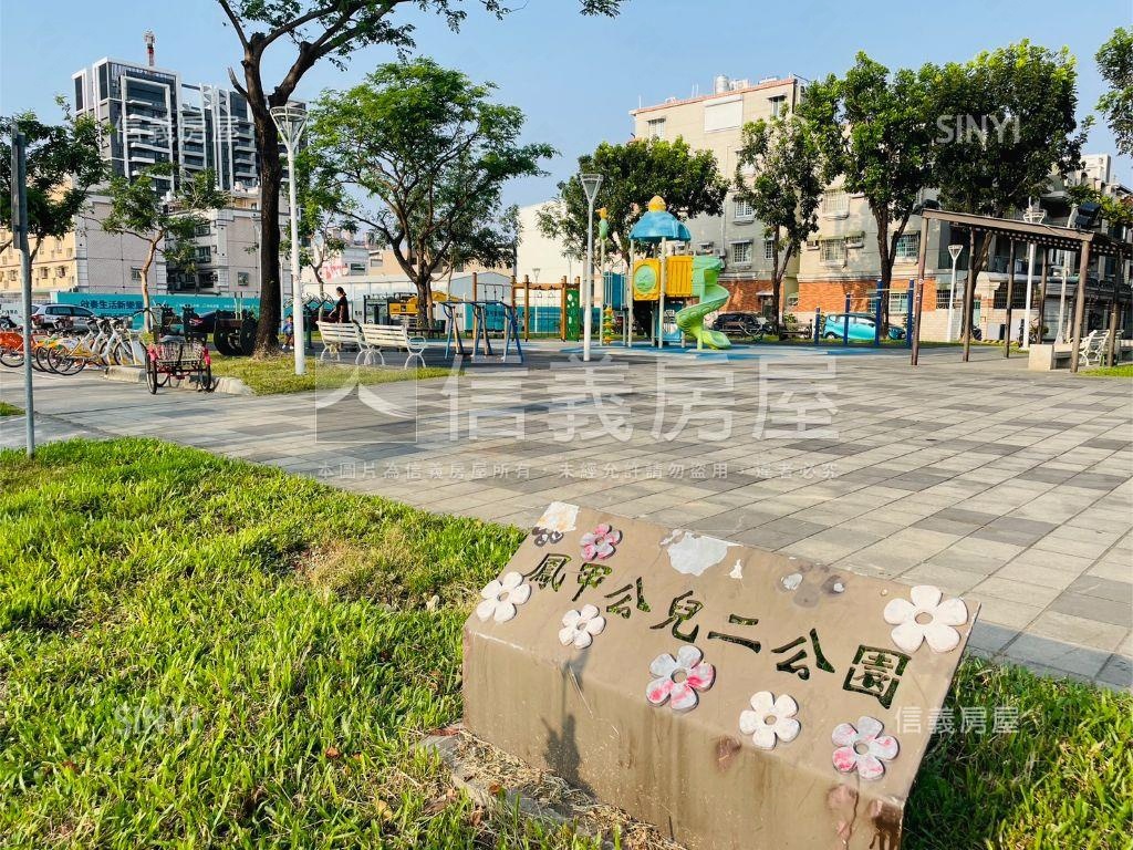 近鳳翔７７期質感美透房屋室內格局與周邊環境