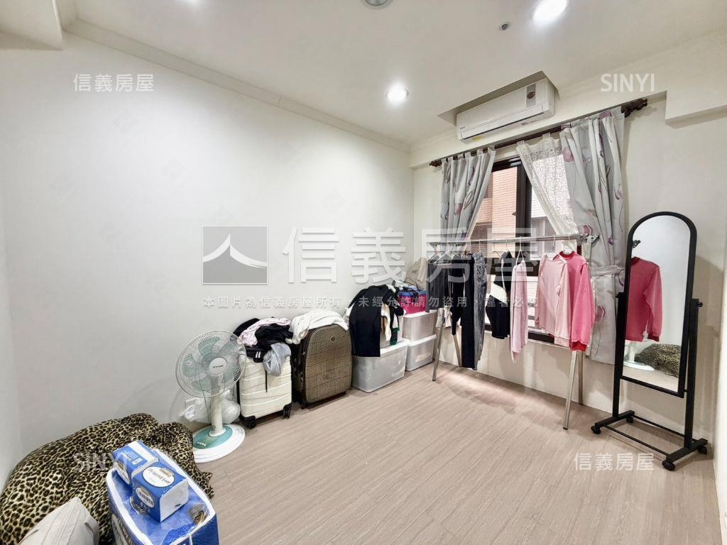 涵悅，電梯２房坡平車位房屋室內格局與周邊環境