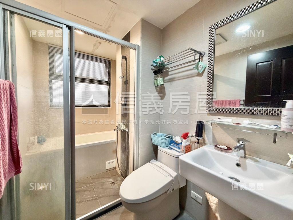 涵悅，電梯２房坡平車位房屋室內格局與周邊環境