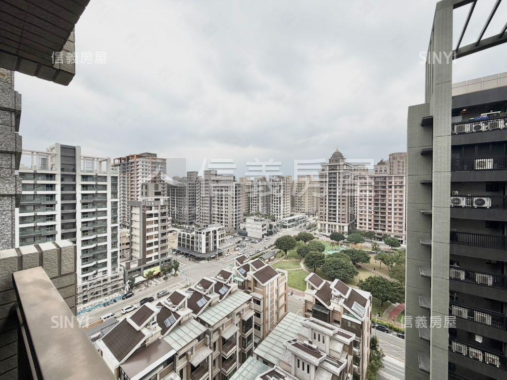 涵悅，電梯２房坡平車位房屋室內格局與周邊環境