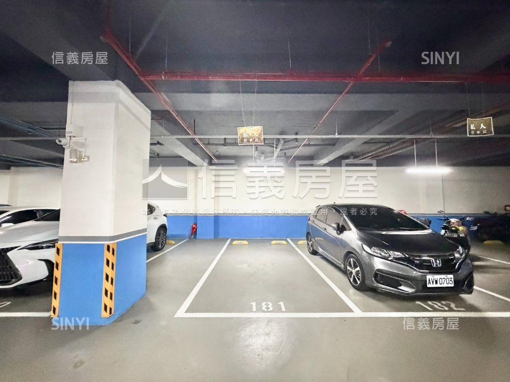 涵悅，電梯２房坡平車位房屋室內格局與周邊環境