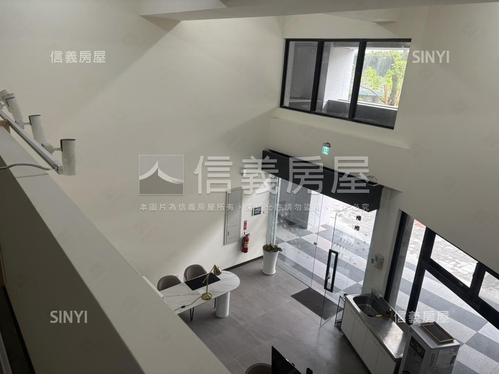 【盛河八方】挑高金店面房屋室內格局與周邊環境