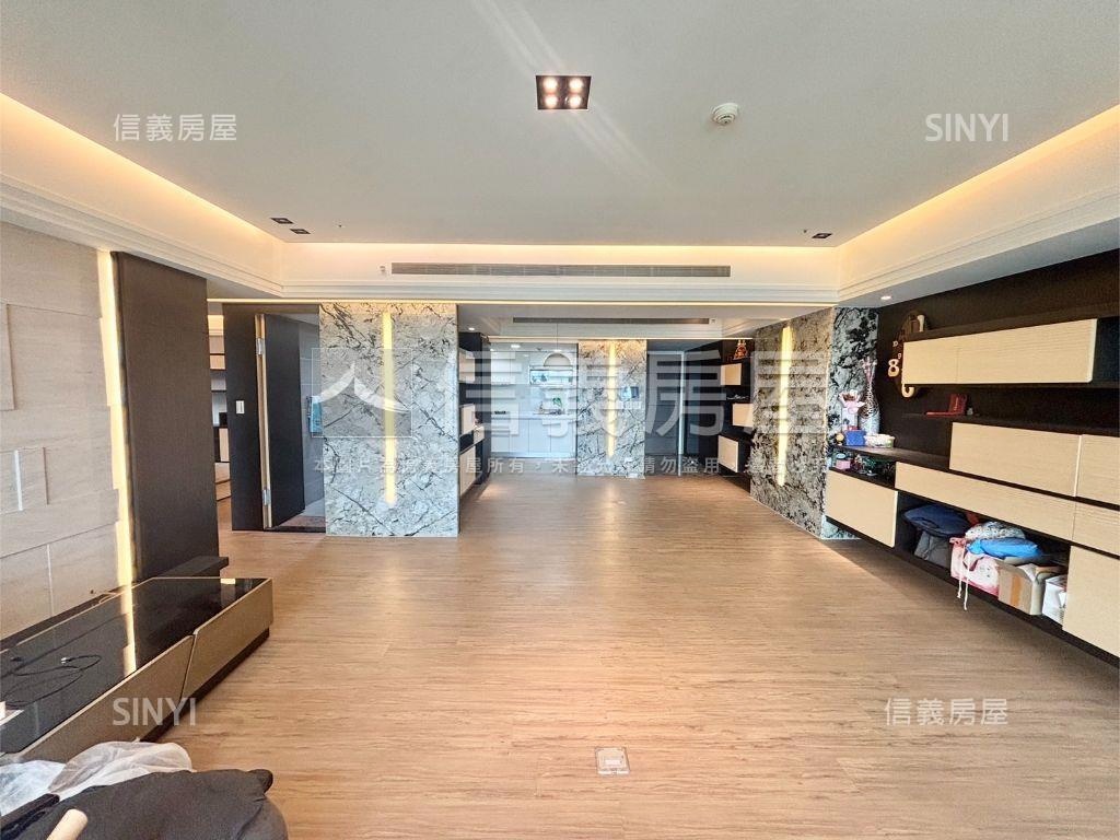 全坤世紀館絕美高樓層房屋室內格局與周邊環境
