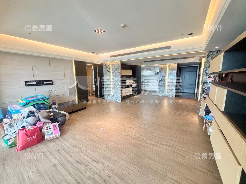 全坤世紀館絕美高樓層房屋室內格局與周邊環境