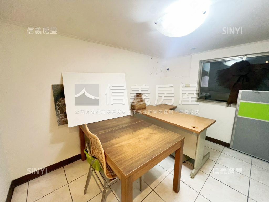 玫瑰園一樓挑高美宅房屋室內格局與周邊環境