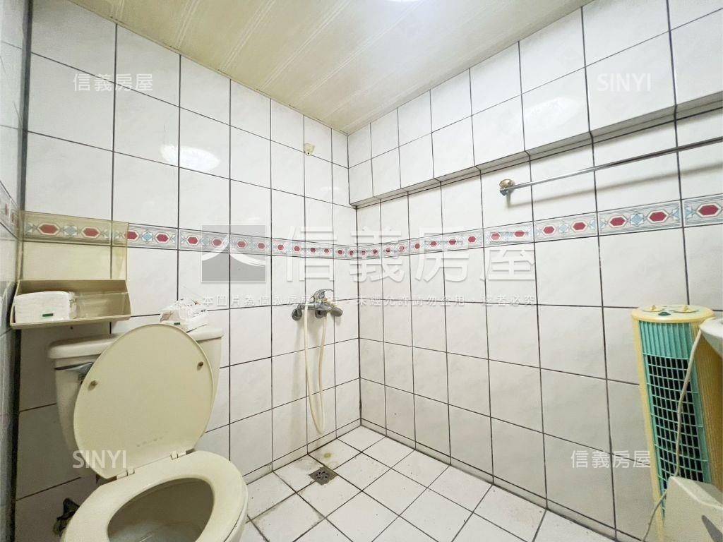 玫瑰園一樓挑高美宅房屋室內格局與周邊環境