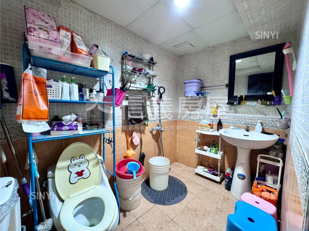 近捷運雙主臥庭院平車宅邸房屋室內格局與周邊環境