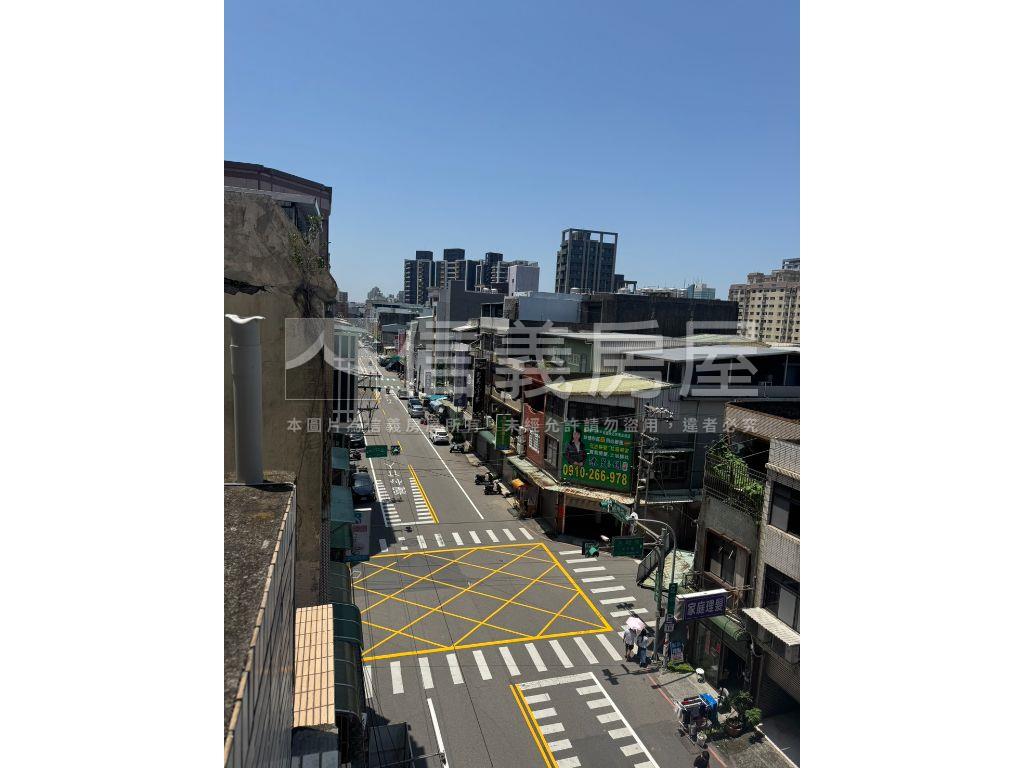 桃園後站商圈臨路透天店面房屋室內格局與周邊環境