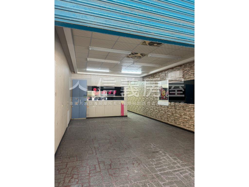 桃園後站商圈臨路透天店面房屋室內格局與周邊環境