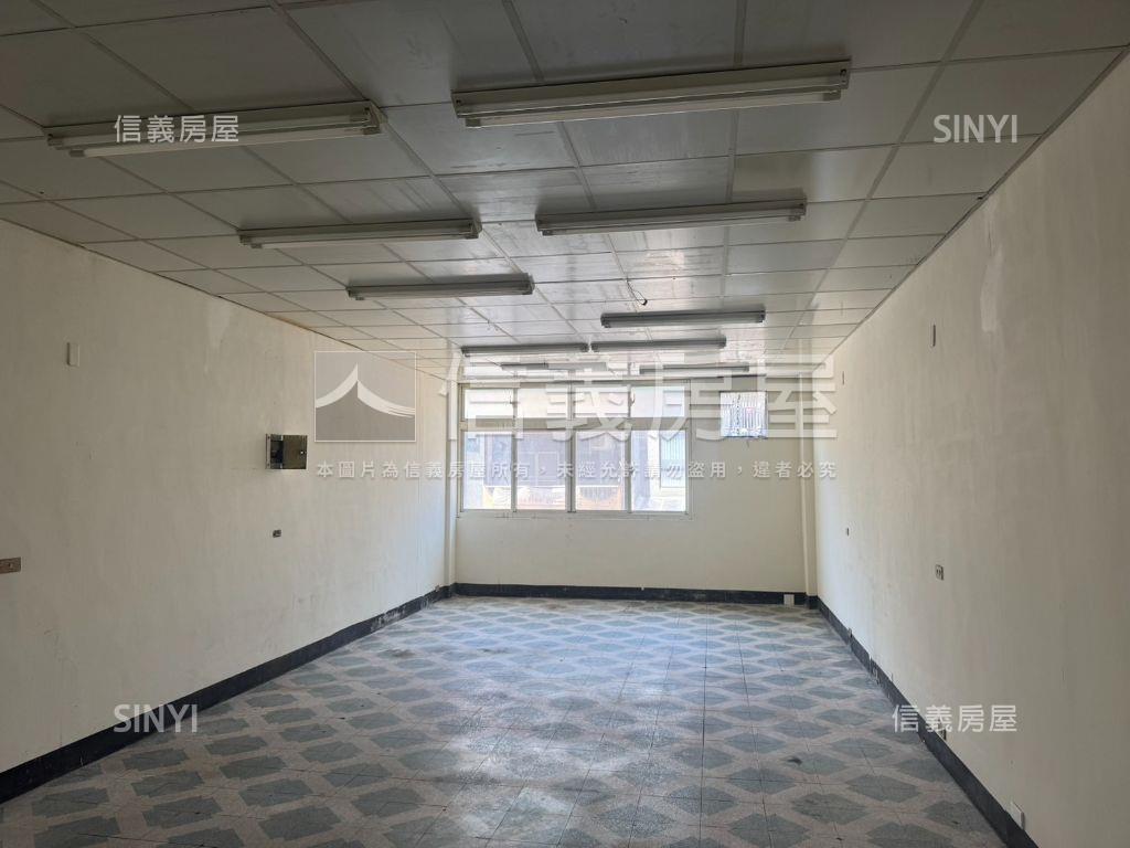 桃園後站商圈臨路透天店面房屋室內格局與周邊環境