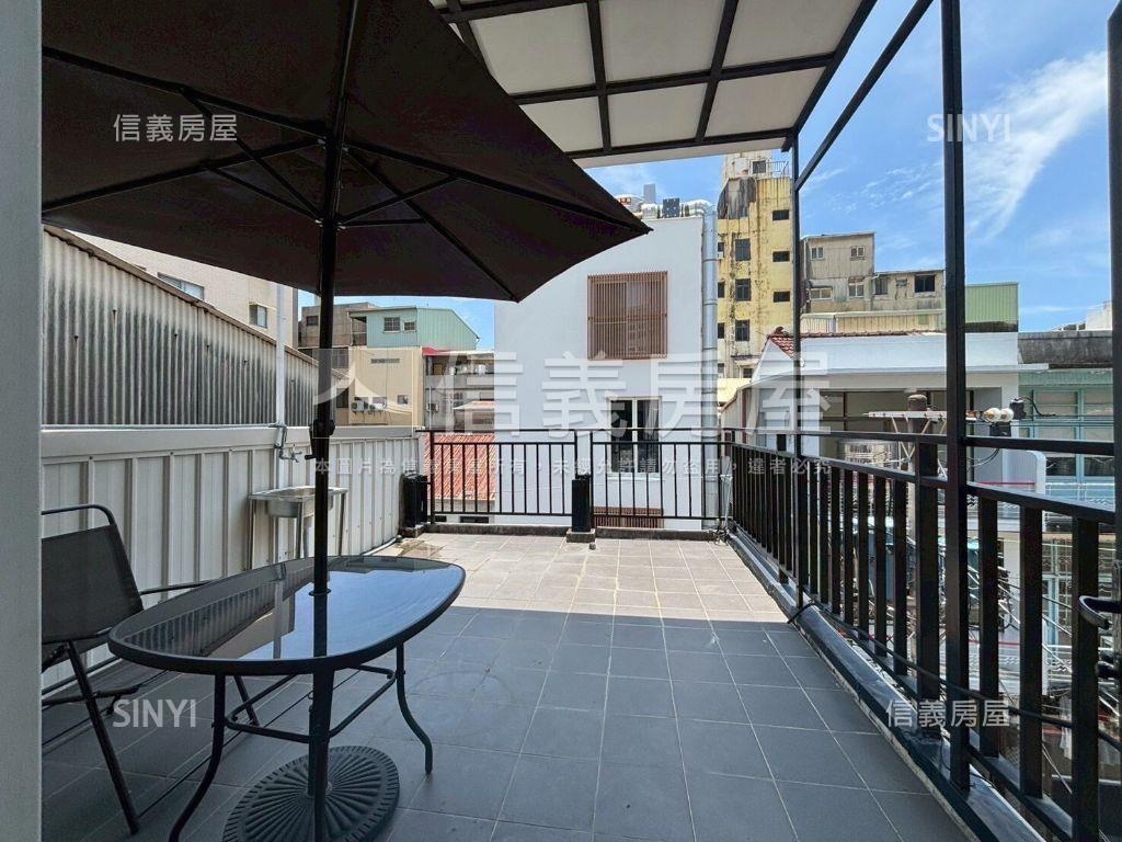 站前北門。獨棟邊間店面房屋室內格局與周邊環境