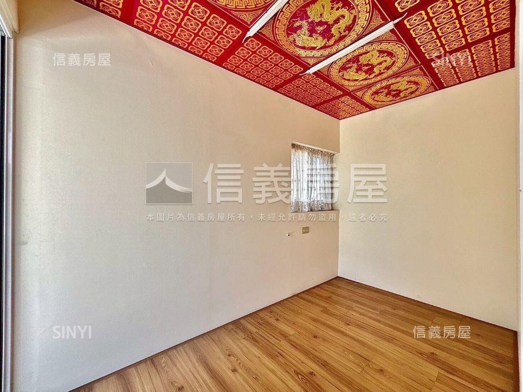 站前北門。獨棟邊間店面房屋室內格局與周邊環境