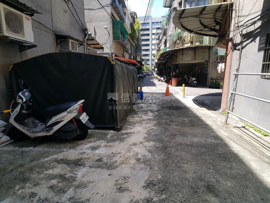 社子１６７坪商一土地房屋室內格局與周邊環境