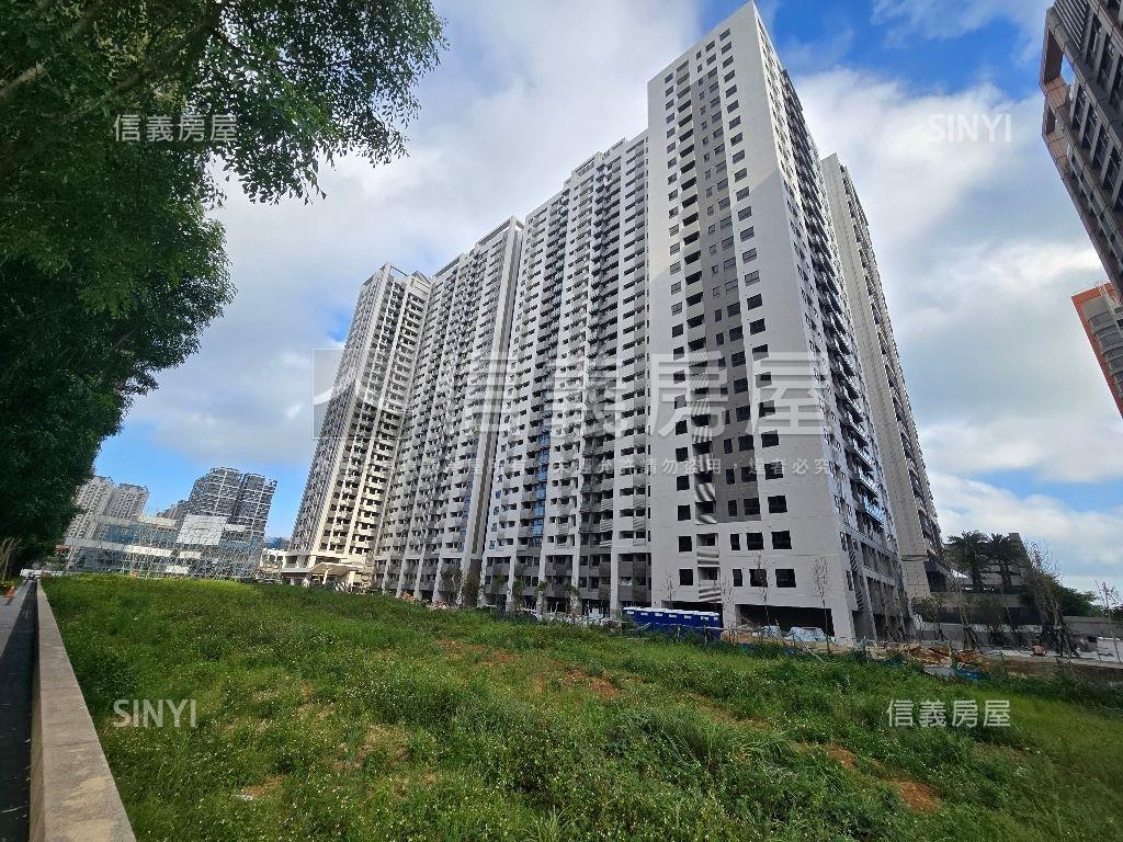 大亮泊高樓美景觀２房車位房屋室內格局與周邊環境