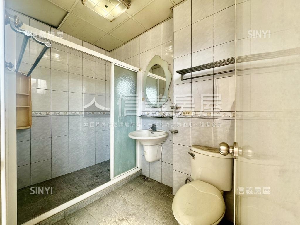 東區大地坪前後臨路透天房屋室內格局與周邊環境