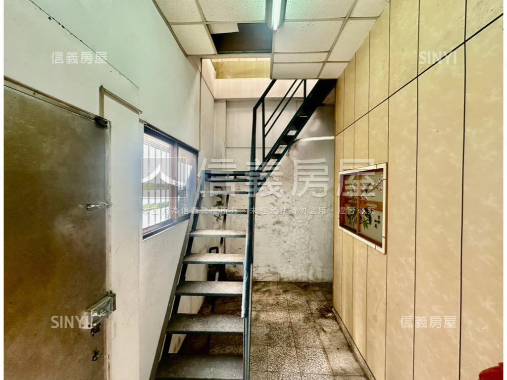 東區大地坪前後臨路透天房屋室內格局與周邊環境