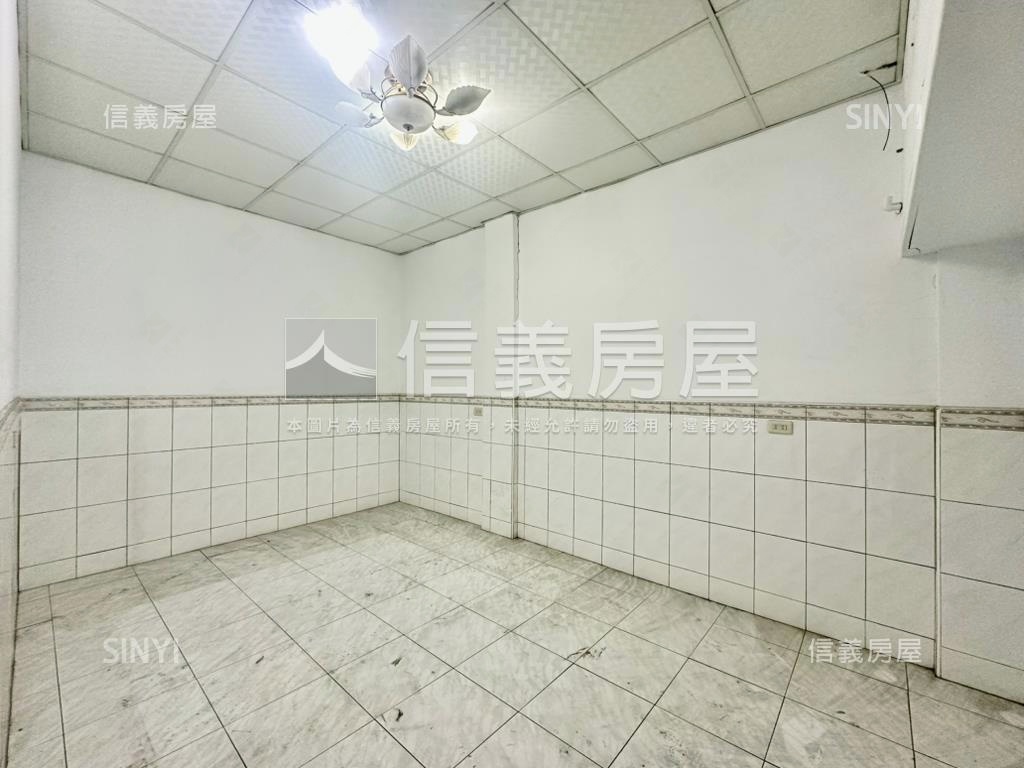 東區大地坪前後臨路透天房屋室內格局與周邊環境