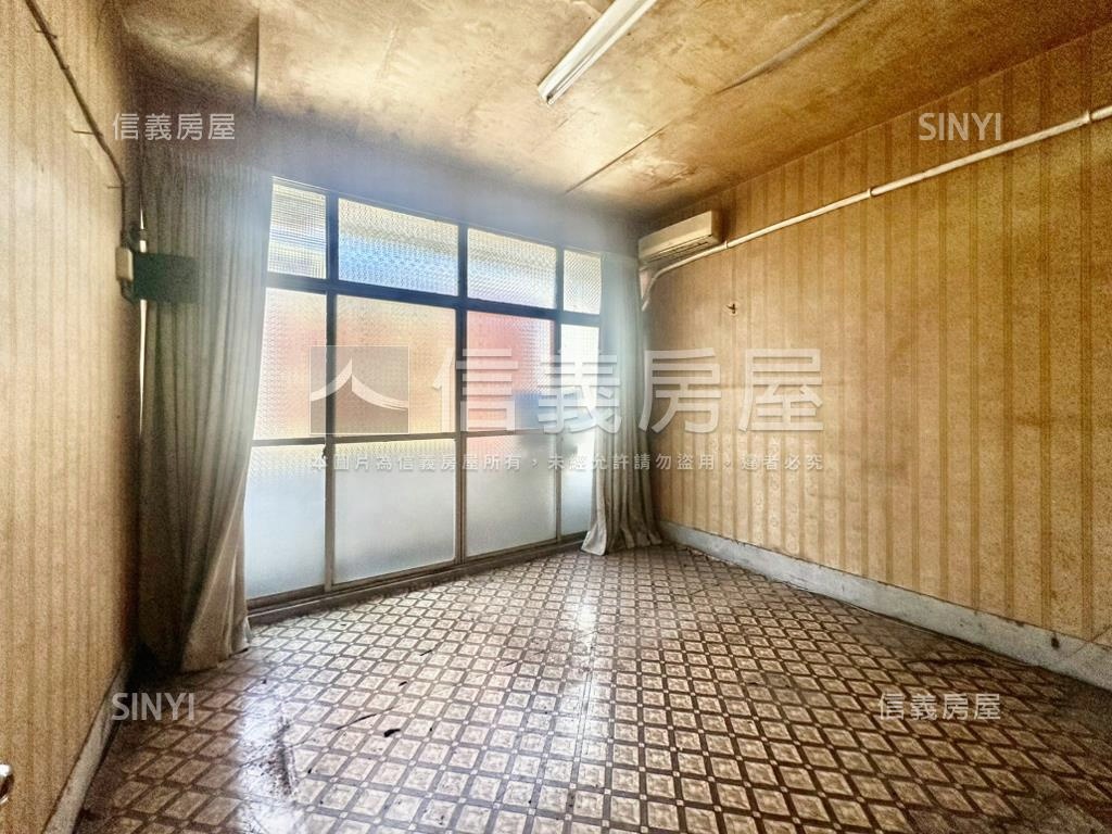 東區大地坪前後臨路透天房屋室內格局與周邊環境