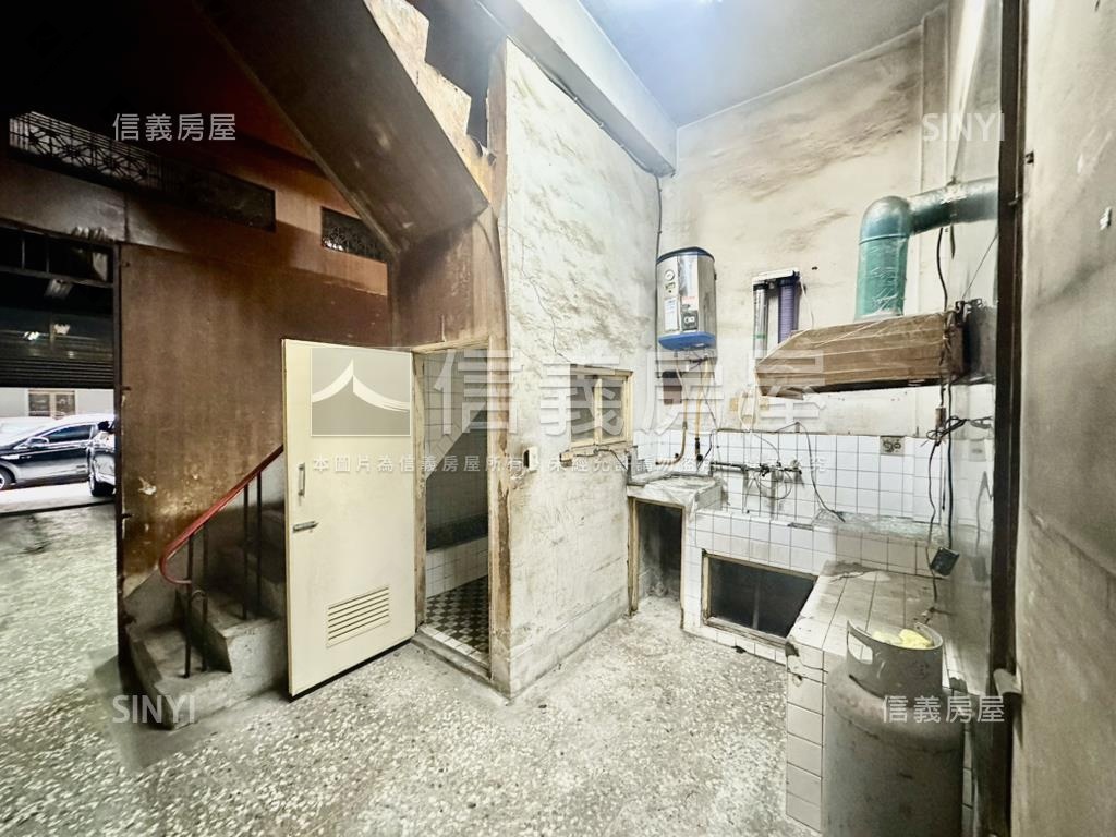 東區大地坪前後臨路透天房屋室內格局與周邊環境